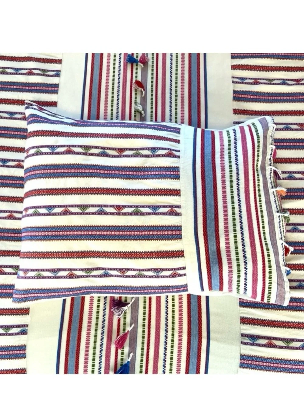 Anthropologie Woven Rosado Duvet Cover And Pillow Shams Set